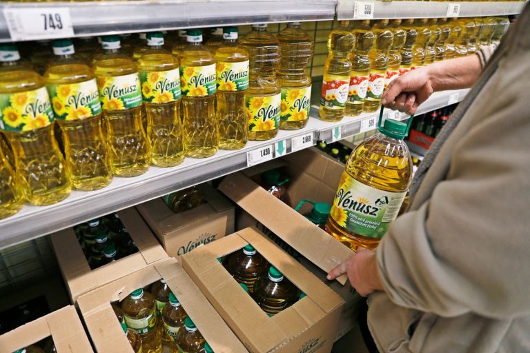 Most jött a rossz hír! Ennyibe fog kerülni az étolaj, a liszt, a kenyér, és a burgonya Novembertől!