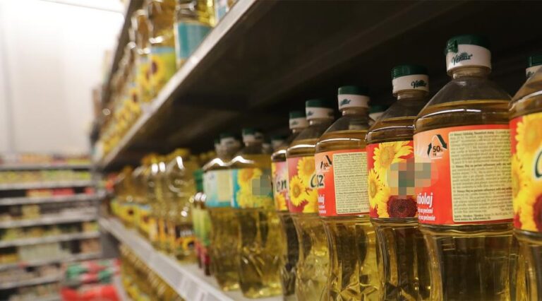 Nem hiszed el, hogy November 1-től mennyibe fog kerülni az étolaj, a liszt, a cukor és a hústermékek!