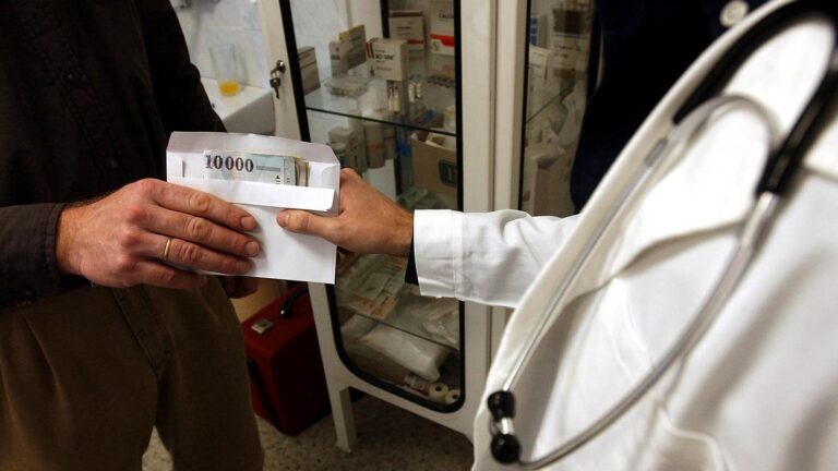 Hálapénz 2026-ban: Adjak vagy ne adjak?