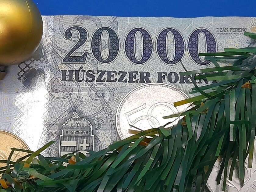 Karácsonyi támogatás pénz 2025