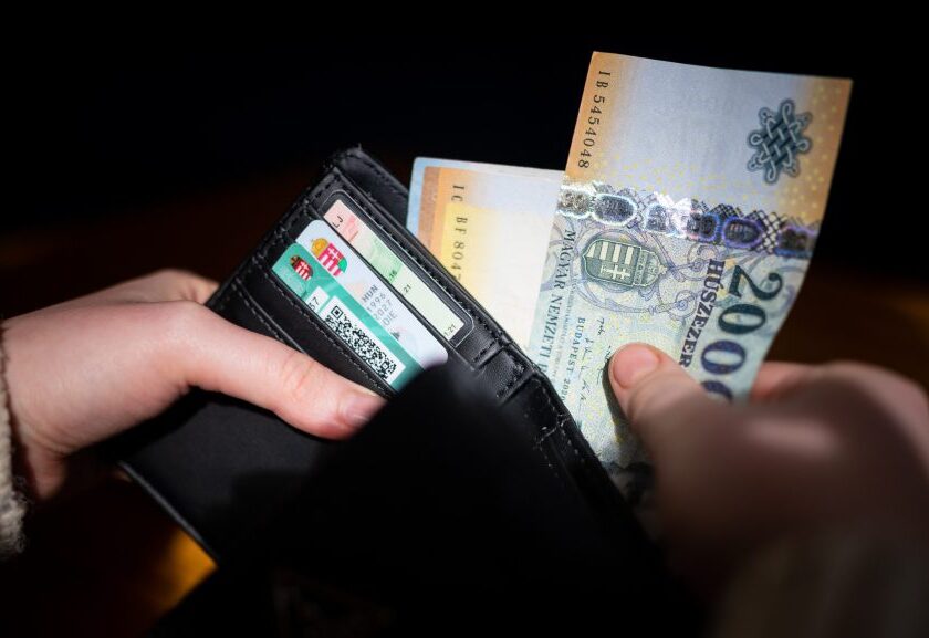 Minimálbér 2026 nettó bruttó minimálbér összege 2026