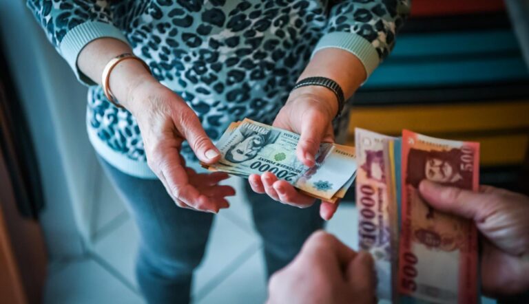 Itt a Nyugdíjfolyósító közleménye – MINDEN nyugdíjast érint Februártól!