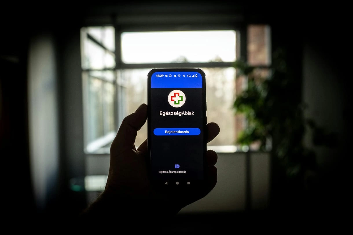 Március 1-től változás jön az EESZT-ben, ez mindenkit érint!