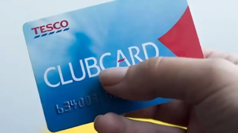 Most akár 12 ezer forintot spórolhatsz a Tescoban, ha ezt teszed vásárláskor