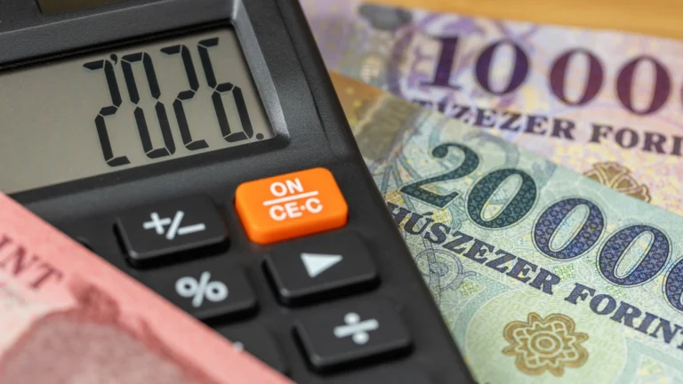 Fontos nyugdíjváltozás jön nyár közepén: sokakat érinthet